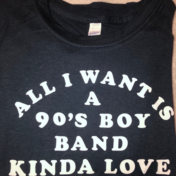 T-shirt - Picture 2 of 3